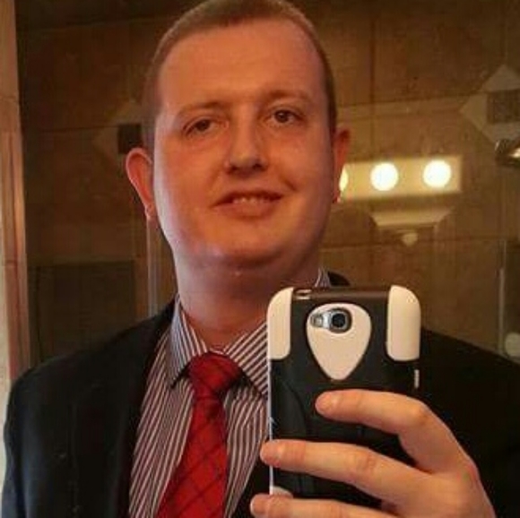 Meet your Posher, Tony - Picture 4 of 4